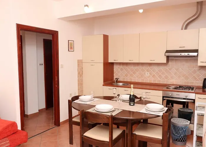 Maslina Apartamento *